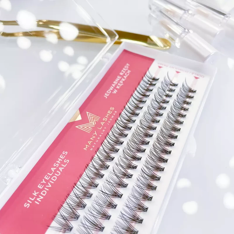 20D | Rzęsy kępki - ManyLashes, zdjęcie stylizowane