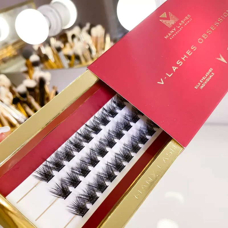 V-Lashes Obsession | Lash Box | kępki rzęs do makijażu, zdjęcie stylizowane
