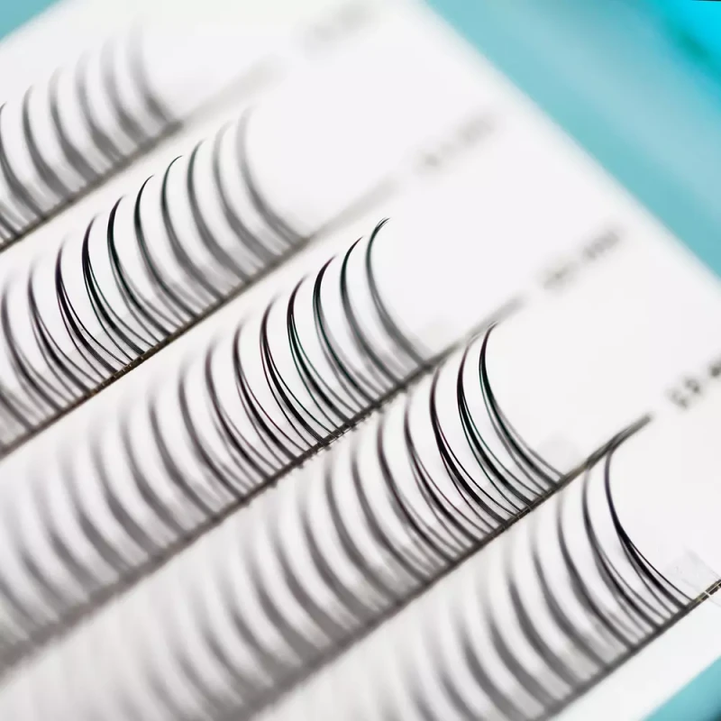 Mini Box A-lashes Classic | mix 1 | Zestaw kępek rzęs do makijażu 9-15 mm, zbliżenie na kępki